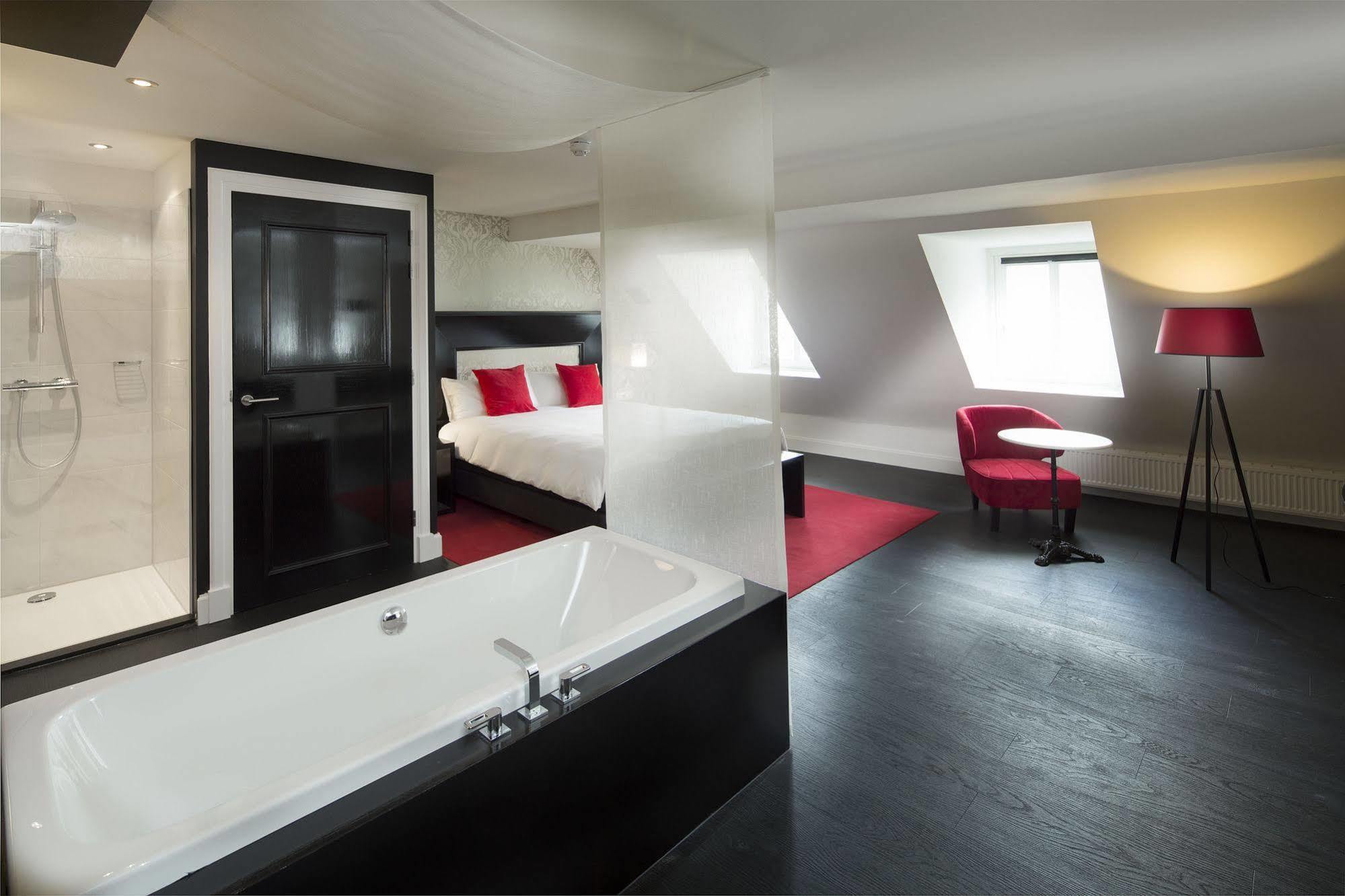 Le Theatre Hotell Maastricht Eksteriør bilde